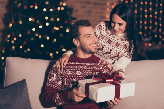 Should You Buy Your Situationship a Christmas Gift?